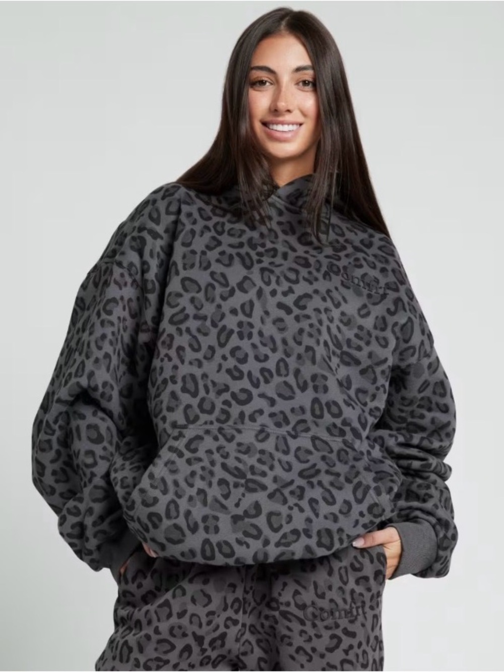 Comfrt Minimilast Hoodie Panther pattern XL